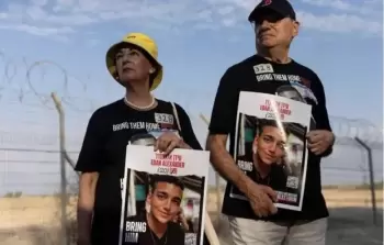 مصر وقطر تعقبان على إعلان حماس الإفراج عن عيدان ألكسندر