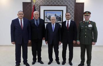 المدير العام للأمن الوقائي ونائبه يؤديان اليمين أمام الرئيس عباس