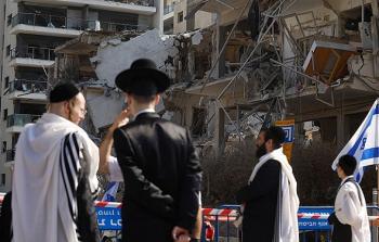 3 قتلى وأكثر من 100 جريح في هجمات إيران على إسرائيل