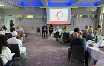 الهلال الأحمر توقع اتفاقية شراكة استراتيجية مع الصليب الأحمر البريطاني