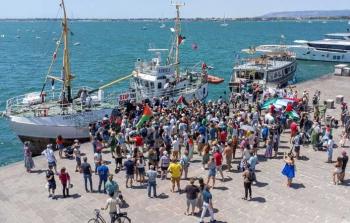 سفينة جديدة محملة بالمساعدات الإنسانية تبحر من إيطاليا إلى غزة