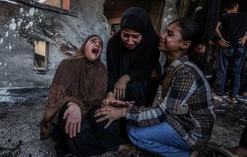 نساء غزة في وداع ذويهم من الشهداء - تعبيرية