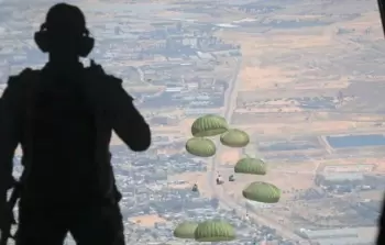 إنزالات مساعدات جوية - توضيحية