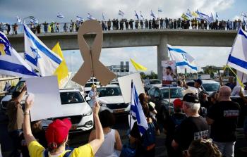 احتجاجات واسعة وإضراب في إسرائيل للمطالبة بوقف حرب غزة وإعادة الأسرى