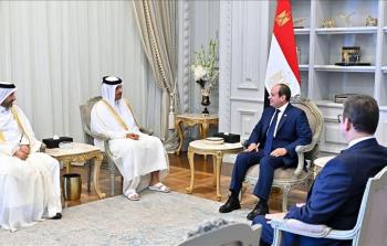 الرئيس المصري السيسي يستقبل رئيس الوزراء القطر عبد الرحمن