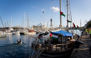 أسطول الصمود ينطلق من برشلونة لكسر حصار غزة