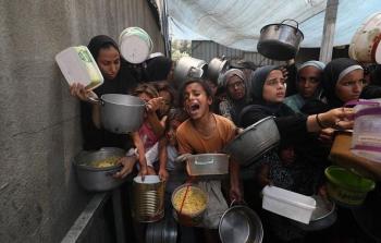 من مظاهر المجاعة في غزة - تعبيرية