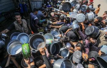 كيف تعمل إسرائيل على هندسة التجويع في غزة؟