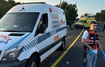 مصرع شاب وإصابة آخرين في حادث طرق