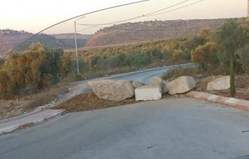 الاحتلال يغلق مداخل يعبد بالسواتر الترابية