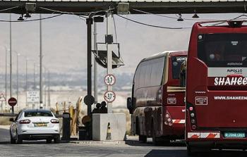 الاقتصاد تحذر من تداعيات استمرار إغلاق معبر الكرامة التجاري