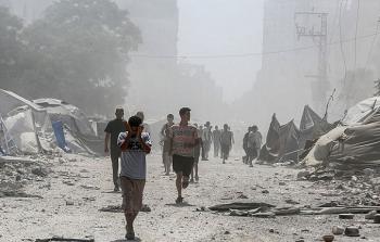 سكان قطاع غزة وسط الدمار - تعبيرية