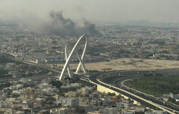 دخان كثيف يغطي مكان الاستهداف لقادة حماس