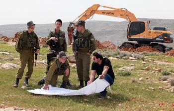 استيلاء على أراضي