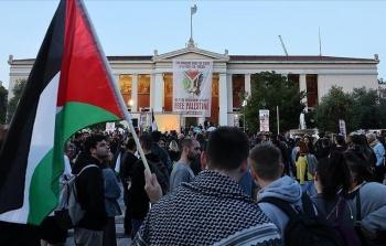 احتجاجات طلابية دعما لفلسطين في كلية الحقوق بجامعة أثينا-أرشيفية