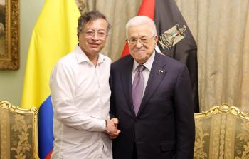 الرئيس عباس يجتمع مع نظيره الكولومبي