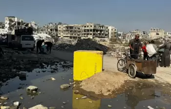 العلامات الإسرائيلية الصفراء شرق قطاع غزة