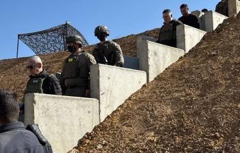 نتنياهو وعدد من وزرائه وقادة الأجهزة الأمنية يجرون جولة في جنوب سورية