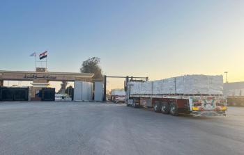 الهلال الأحمر المصري يُطلق قافلة بحمولة 9,700 طن مساعدات إلى غزة