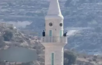 منشورات إسرائيلية تُطالب بخفض صوت الأذان جنوب قلقيلية