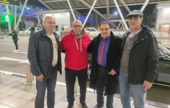 وصل أعضاء اللجنة الوطنية الفلسطينية، اليوم، إلى مطار القاهرة الدولي، وتضم اللجنة كلًا من رئيسها الدكتور علي شعت، والوزير الدكتور عدنان أبو وردة لمتابعة الملف القضائي، إلى جانب اللواء سامي نسمان ممثلًا عن الجانب الأمني