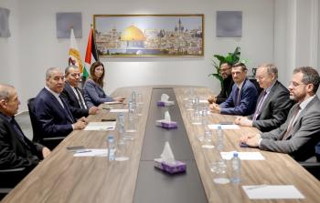 لقاء حسين الشيخ مع وفد من الاتحاد الأوروبي