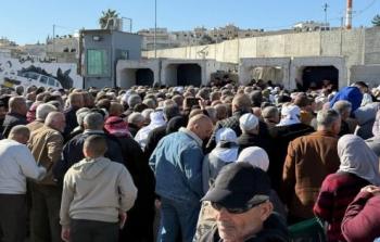 الاحتلال يغلق حاجز قلنديا أمام الفلسطينيين المتوجهين إلى القدس