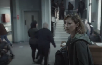 لقطة من مسلسل أصحاب الأرض الحلقة 1