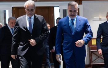 وزير الخارجية التركي وعلي شعث