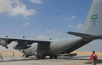 طائرة مساعدات سعودية