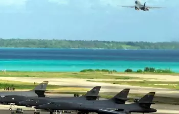 بريطانيا تؤكد استهداف إيران قاعدة لها في المحيط الهندي