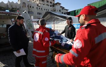 إجلاء مرضى فلسطينيين للعلاج بالخارج عبر معبر رفح