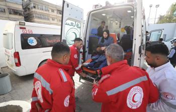إجلاء مرضى عبر معبر رفح لتلقي العلاج في الخارج بمشاركة الهلال الأحمر