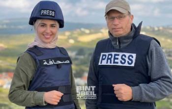 مراسل قناة المنار علي شعيب، ومراسلة قناة الميادين فاطمة فتوني