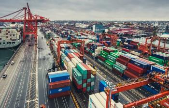 الجيش الإيراني يوجه إنذارا لسكان دولة الإمارات