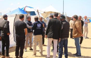 وفدان أمميان يوثّقان عودة التعليم في مخيمي الزهراء ونتساريم