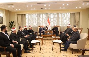 وفد القيادات الدينية يبحث مع وزير الأوقاف المصري التعاون المشترك وحماية المقدسات 
