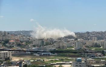 قوات الاحتلال تُفجّر بناية سكنية في مخيم طولكرم