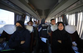 الهلال الأحمر الفلسطيني يشارك في إجلاء 117 شخصا عبر كرم أبو سالم
