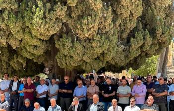 60 ألفا يؤدون صلاة الجمعة في الأقصى رغم إجراءات الاحتلال