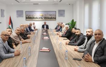 تفاصيل اجتماع حسين الشيخ يبحث مع رؤساء المجالس البلدية في الخليل