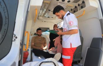 تسهيل الهلال الأحمر للمرضى المسافرين عبر معبر رفح خلال الأيام الماضية