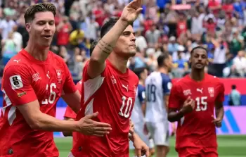 ملخص مباراة سويسرا والبوسنة والهرسك في كأس العالم 2026: مهرجان أهداف متأخر يمنح السويسريين الصدارة