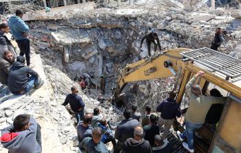 خطة فلسطينية لتدوير 60 مليون طن ركام بغزة وردم مساحات بالبحر
