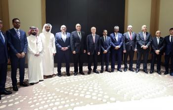 مصطفى يطلع السفراء العرب في باكو على مستجدات الأوضاع