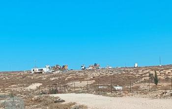 الاحتلال يهدم مساكن وبركسات وآبار مياه في مسافر يطا