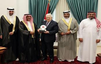 الرئيس عباس يستقبل وفد المؤسسة الملكية البحرينية للأعمال الإنسانية