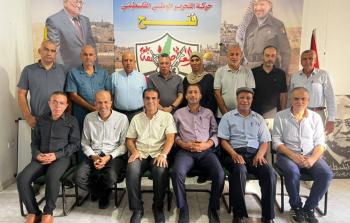 بالأسماء: 