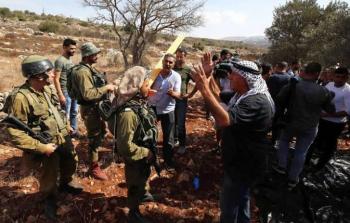 اعتداء الاحتلال على المزارعين الفلسطينيين