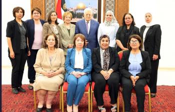 الرئيس عباس يستقبل انتصار الوزير